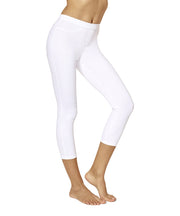 No Nonsense Women's Classic Denim Capri Leggings with Pockets, Comfortable Stretch Pull on Pants