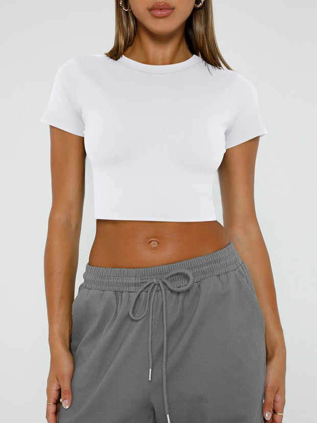 WYNNQUE Womens Crop Tops Cute Summer Scoop Neck Basic Tees Slim Fit Trendy Short Sleeve T Shirts for Teen Girls 2025