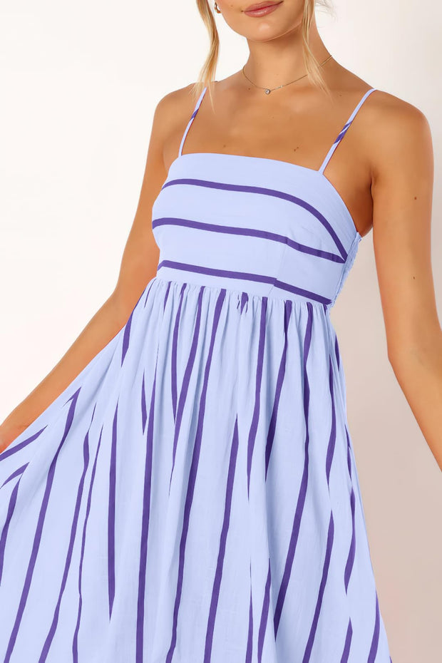 chouyatou Women's Striped Back Smocked Maxi Dress Sexy Spaghetti Strap Cut Out Flowy Swing Long Dress (Small, Apricot)
