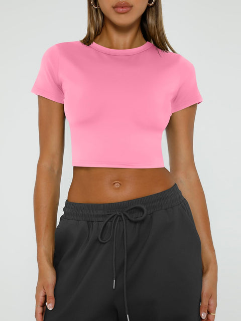 WYNNQUE Womens Crop Tops Cute Summer Scoop Neck Basic Tees Slim Fit Trendy Short Sleeve T Shirts for Teen Girls 2025