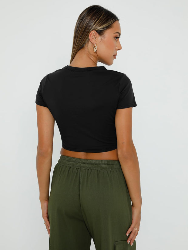 WYNNQUE Womens Crop Tops Cute Summer Scoop Neck Basic Tees Slim Fit Trendy Short Sleeve T Shirts for Teen Girls 2025