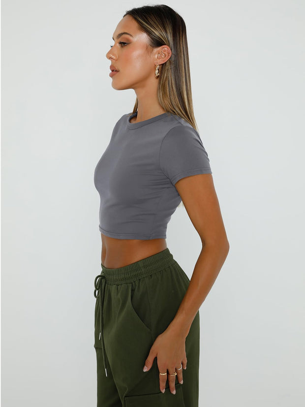 WYNNQUE Womens Crop Tops Cute Summer Scoop Neck Basic Tees Slim Fit Trendy Short Sleeve T Shirts for Teen Girls 2025