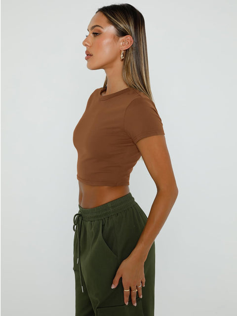 WYNNQUE Womens Crop Tops Cute Summer Scoop Neck Basic Tees Slim Fit Trendy Short Sleeve T Shirts for Teen Girls 2025