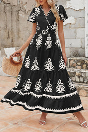 PRETTYGARDEN Womens 2025 Summer Casual V Neck Boho Maxi Dress Flowy Aline Bell Sleeve Tiered Floral Dresses with Pocket (Floral Apricot Black,X-Large)
