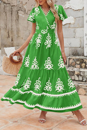 PRETTYGARDEN Womens 2025 Summer Casual V Neck Boho Maxi Dress Flowy Aline Bell Sleeve Tiered Floral Dresses with Pocket (Floral Apricot Black,X-Large)